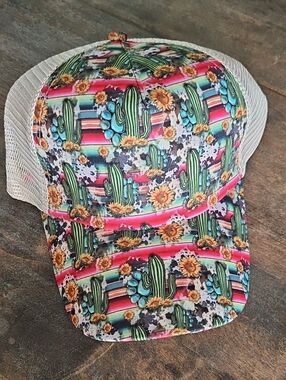 NWT Western Cactus Print Pony Tail Baseball Trucker Hat With Tan Mesh